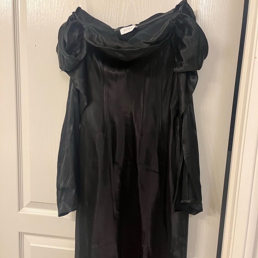 NEW WITH TAGS - Meshki Giselle dress